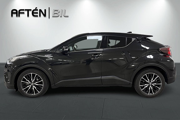 Toyota C-HR 10 of 21