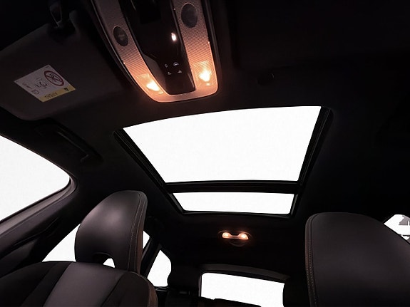 Volvo XC60 17 of 30