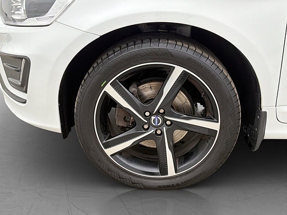 Volvo XC60 29 of 30