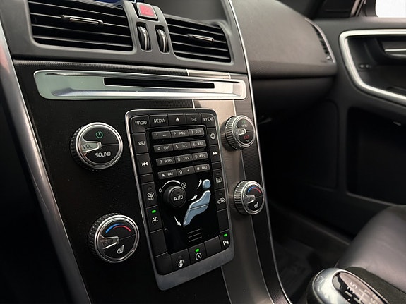 Volvo XC60 24 of 30
