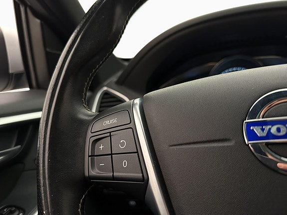 Volvo XC60 19 of 30