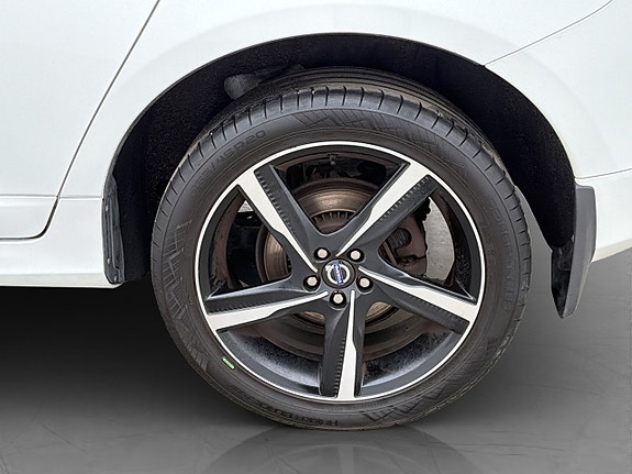 Volvo XC60 30 of 30