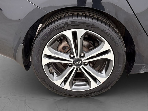Kia Ceed 30 of 30
