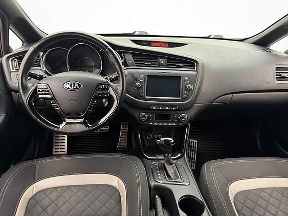 Kia Ceed 12 of 30