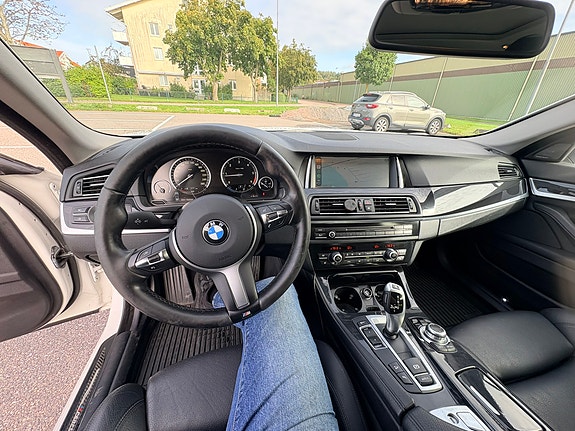BMW 520d 11 of 15