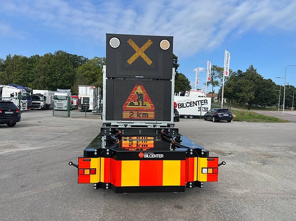 Scania P320 4x2 Hybrid TMA Bil Berlex & Verdegro 3 of 12