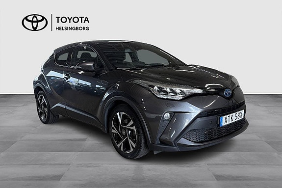 Toyota C-HR 3 of 12