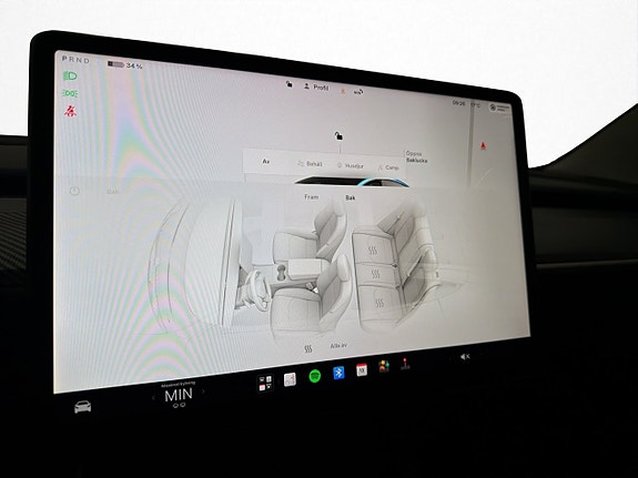 Tesla Model 3 27 of 30