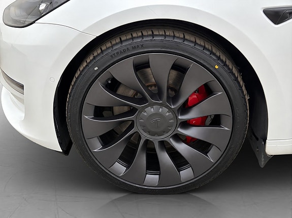 Tesla Model 3 20 of 30