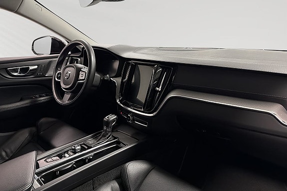 Volvo V60 6 of 8