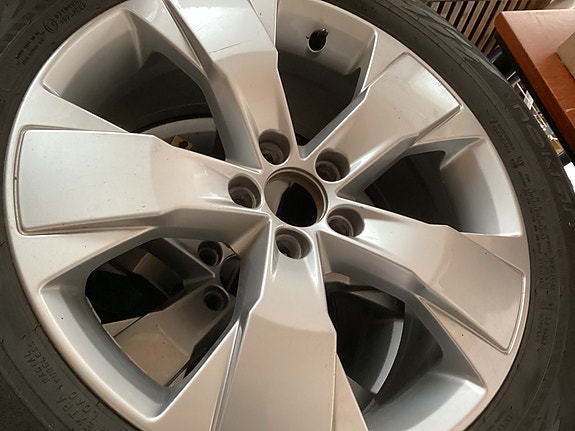Volvo XC40 17 of 17