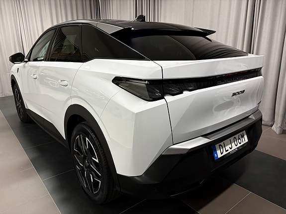 Peugeot 3008 3 of 17