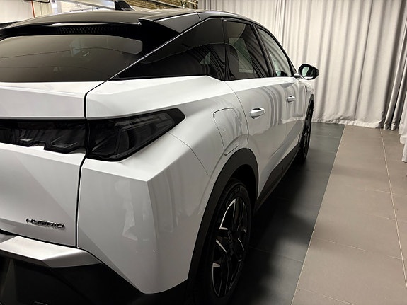 Peugeot 3008 4 of 17