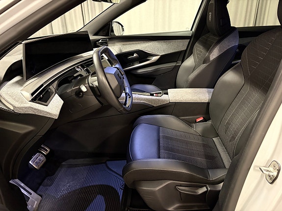Peugeot 3008 8 of 17