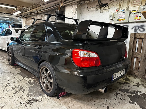Subaru Impreza 6 of 13