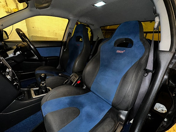 Subaru Impreza 11 of 13