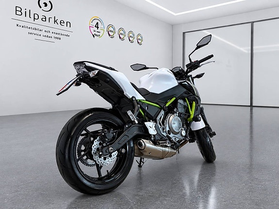 Kawasaki Ninja | Z650 | 68hk | 371mil 2 of 6