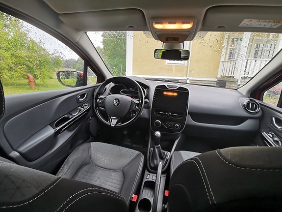 Renault Clio 7 of 10