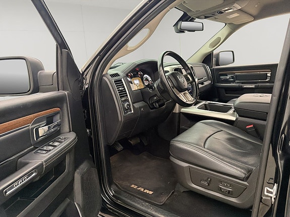 Dodge RAM 1500 13 of 30