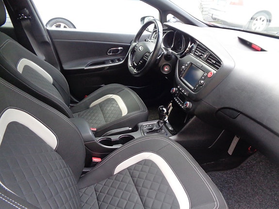 Kia Ceed 8 of 13