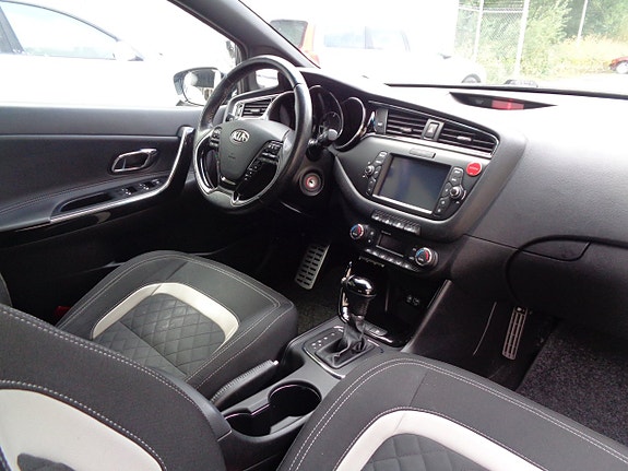 Kia Ceed 10 of 13