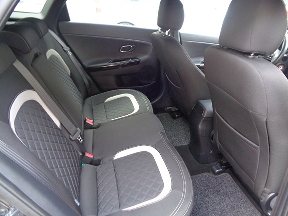 Kia Ceed 9 of 13