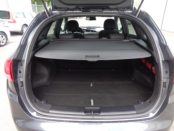 Kia Ceed 7 of 13