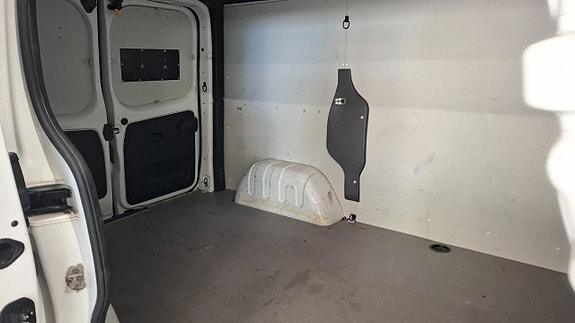 Renault Trafic 7 of 7