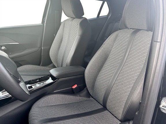 Peugeot 2008 4 of 15