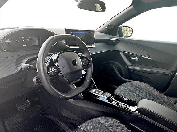 Peugeot 2008 5 of 15