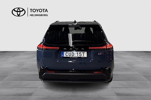 Toyota RAV4 5 of 15