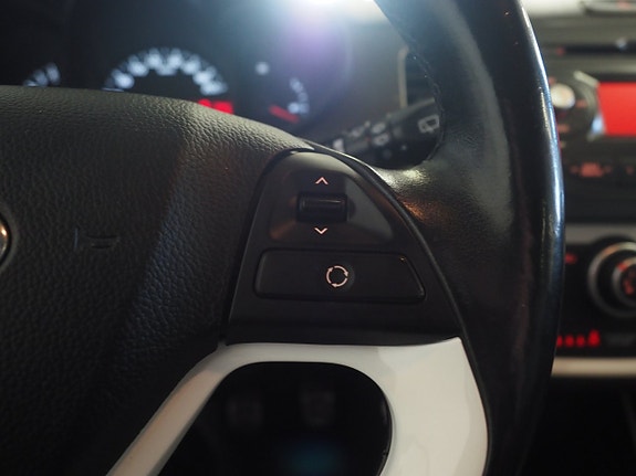 Kia Picanto 19 of 20
