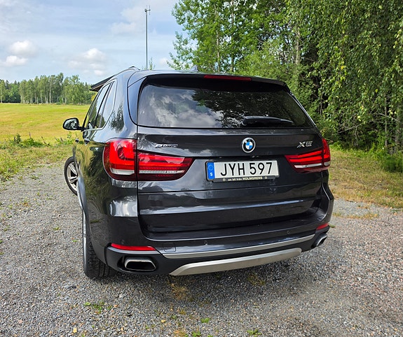 BMW X5 3 of 9