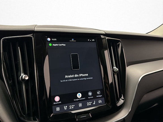 Volvo XC60 25 of 30