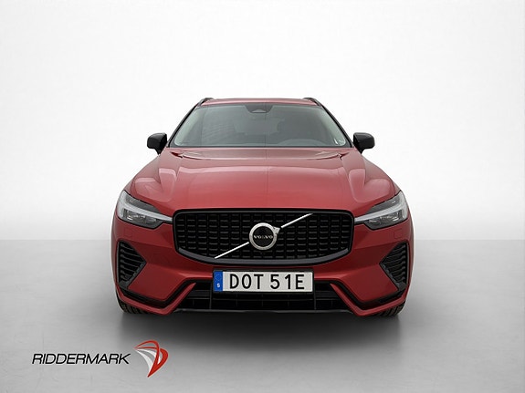 Volvo XC60 2 of 30