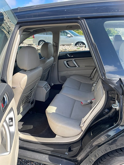 Subaru Outback 4 of 5