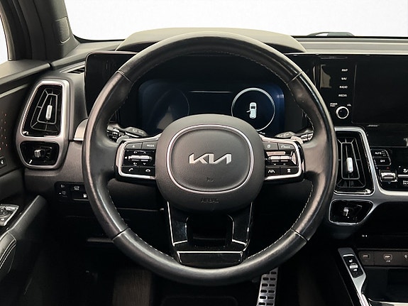 Kia Sorento 17 of 30