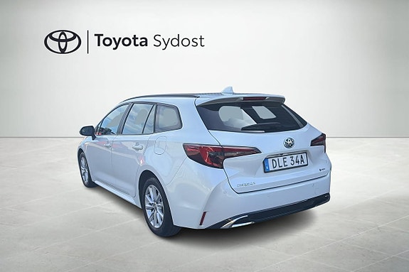 Toyota Corolla 14 of 16