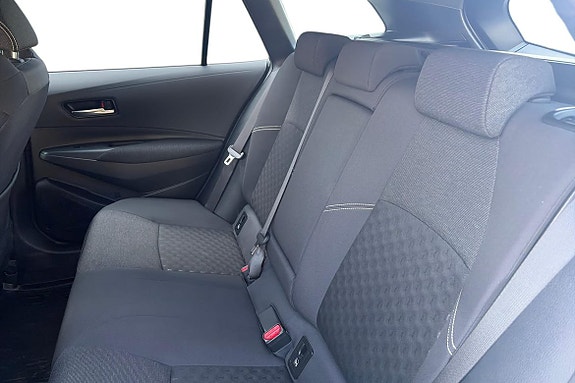 Toyota Corolla 16 of 16