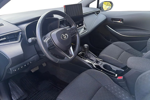 Toyota Corolla 12 of 16