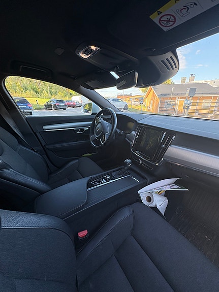 Volvo V90 2 of 3