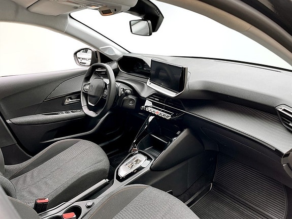Peugeot 208 11 of 15