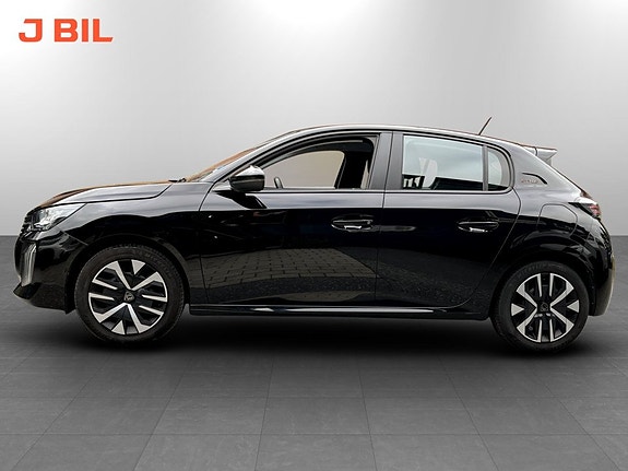 Peugeot 208 13 of 15