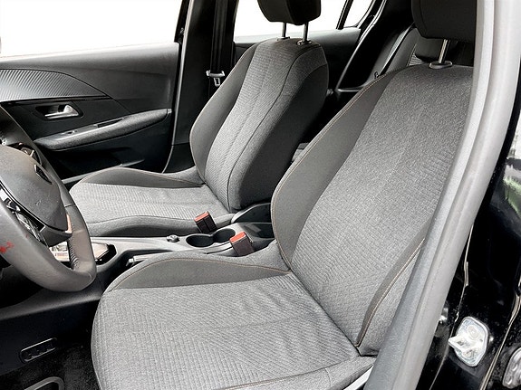 Peugeot 208 4 of 15