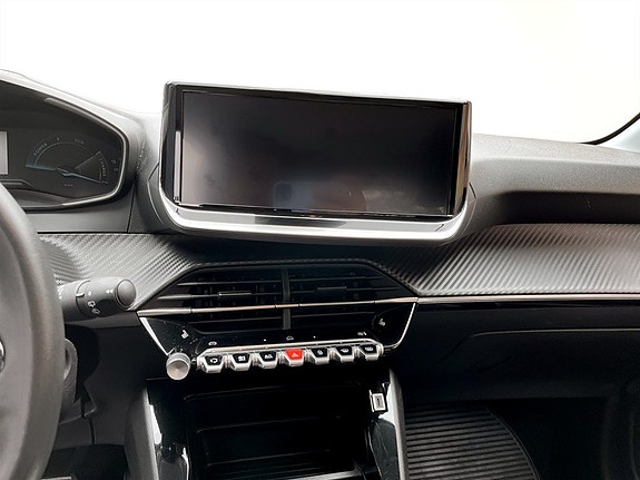 Peugeot 208 9 of 15