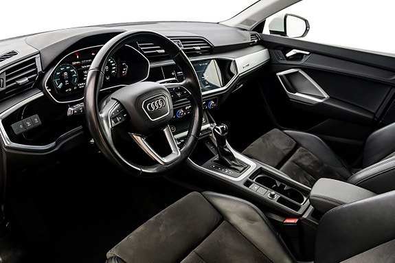 Audi Q3 15 of 30