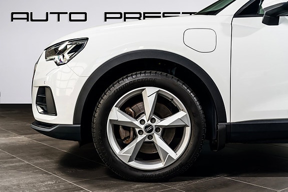 Audi Q3 10 of 30