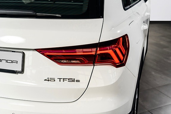 Audi Q3 8 of 30
