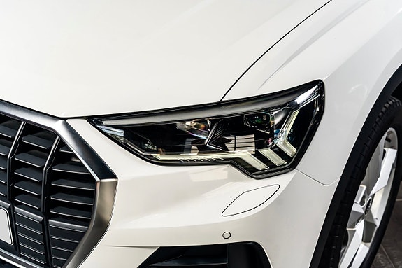 Audi Q3 7 of 30