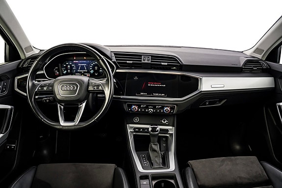 Audi Q3 11 of 30